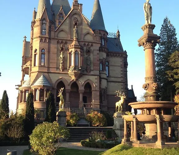 Angela באד מריינברג