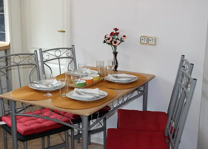 Angela Bad Marienberg